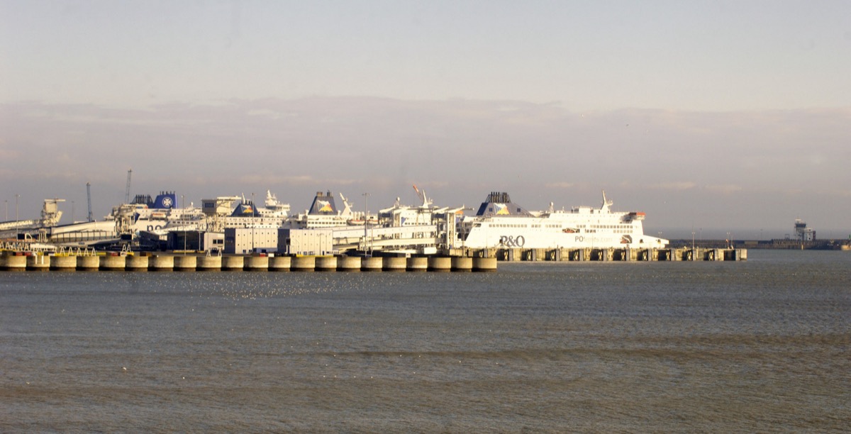 Dover Ferry Terminal im Winter – ruhige Winteratmosphäre am Hafen
